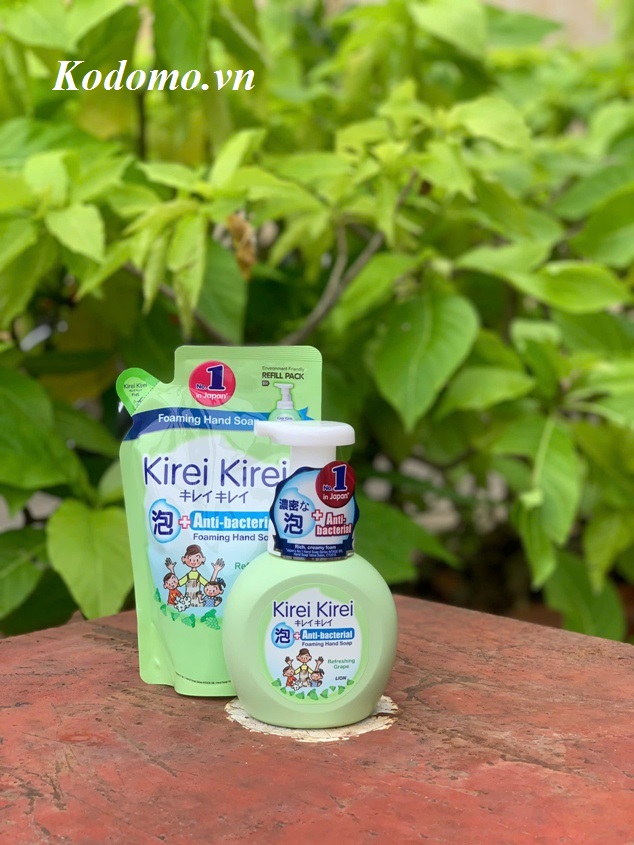 bot-rua-tay-khang-khuan-huong-nho-kirei-kirei-refreshing-grape